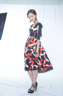 Yitong Li feet photo 19