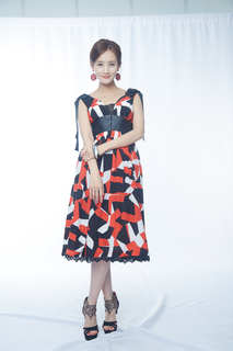 Yitong Li feet photo 15