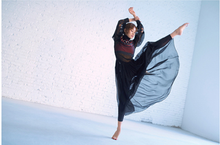 Yitong Li feet photo 4