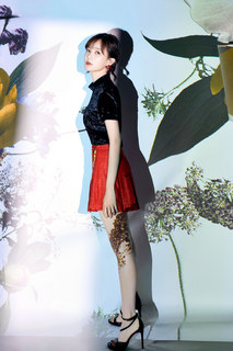 Yitong Li feet photo 16