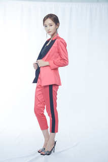 Yitong Li feet photo 10
