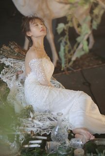 Yitong Li feet photo 7
