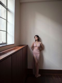 Yitong Li feet photo 4