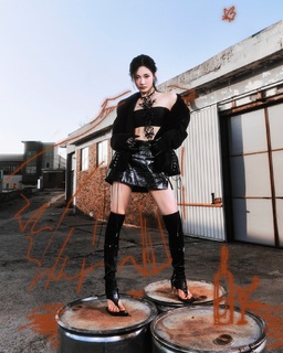 Yizhuo Ning feet photo thumbnail