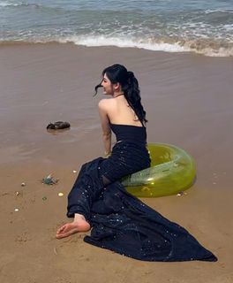 Yizhuo Ning feet photo thumbnail