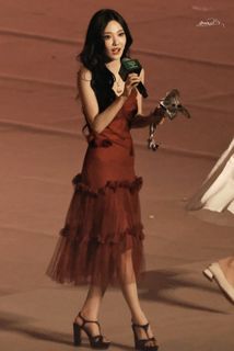 Yizhuo Ning feet photo thumbnail