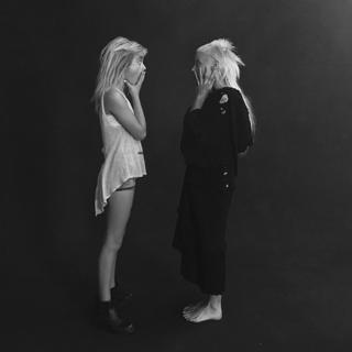 Yo-Landi Visser feet photo thumbnail