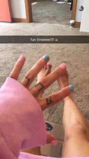 Yo-Landi Visser feet photo thumbnail