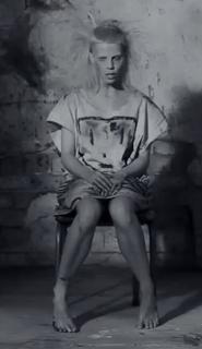 Yo-Landi Visser feet photo thumbnail