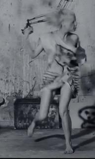 Yo-Landi Visser feet photo thumbnail