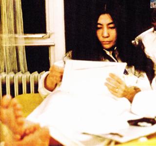 Yoko Ono feet photo 10