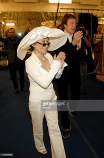 Yoko Ono feet photo 20
