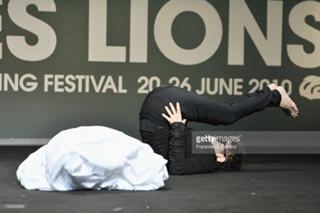 Yoko Ono feet photo 7