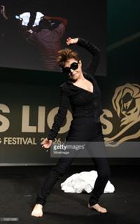 Yoko Ono feet photo 3