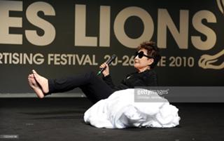Yoko Ono feet photo 15
