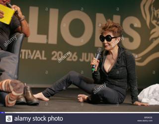 Yoko Ono feet photo 14