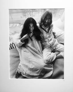 Yoko Ono feet photo 20