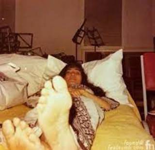 Yoko Ono feet photo 11