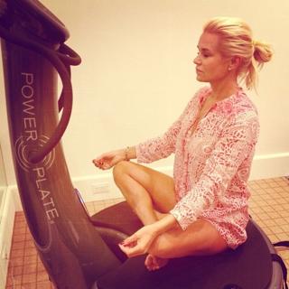 Yolanda Hadid feet photo 19