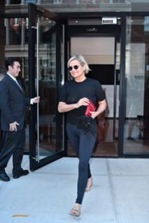 Yolanda Hadid feet photo 18