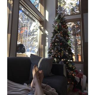Yolanda Hadid feet photo 17