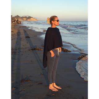 Yolanda Hadid feet photo 16