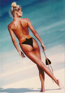 Yolanda Hadid feet photo 8