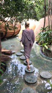 Yolanda Hadid feet photo 4