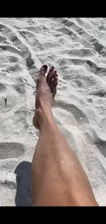 Yolanda Hadid feet photo 2