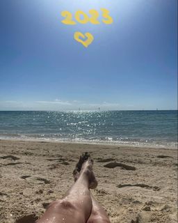 Yolanda Hadid feet photo 7