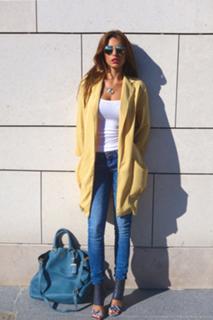 Yolanthe Cabau feet photo thumbnail