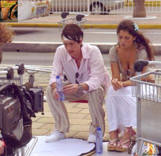 Yolanthe Cabau feet photo thumbnail