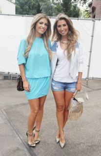 Yolanthe Cabau feet photo thumbnail