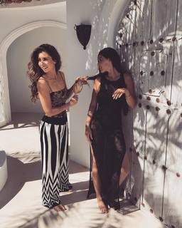 Yolanthe Cabau feet photo thumbnail