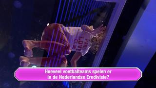 Yolanthe Cabau feet photo thumbnail