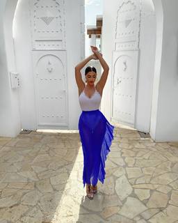 Yolanthe Cabau feet photo thumbnail