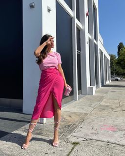 Yolanthe Cabau feet photo thumbnail