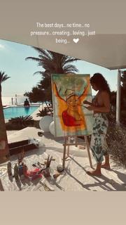 Yolanthe Cabau feet photo thumbnail