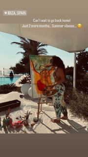 Yolanthe Cabau feet photo thumbnail