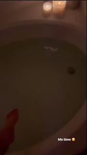 Yolanthe Cabau feet photo thumbnail