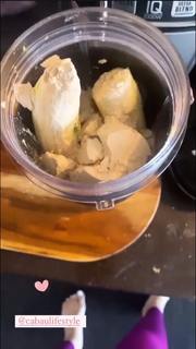 Yolanthe Cabau feet photo thumbnail