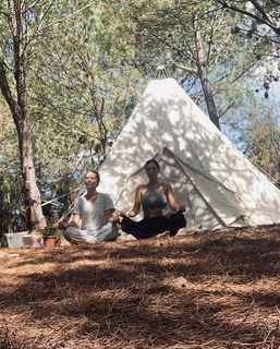 Yolanthe Cabau feet photo thumbnail