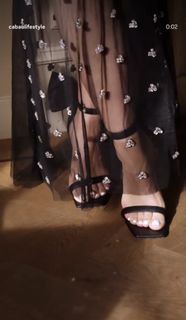 Yolanthe Cabau feet photo thumbnail