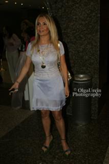 Yonca Evcimik feet photo 5