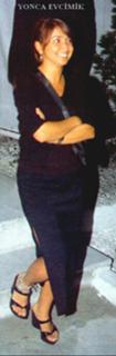 Yonca Evcimik feet photo 3