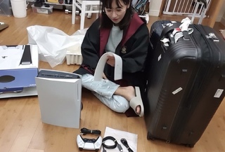 Yoo 'Jinnytty' Yoonjin feet photo thumbnail