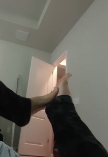 Yoo 'Jinnytty' Yoonjin feet photo thumbnail