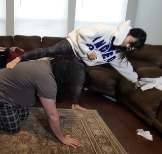 Yoo 'Jinnytty' Yoonjin feet photo thumbnail