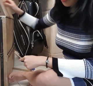 Yoo 'Jinnytty' Yoonjin feet photo thumbnail