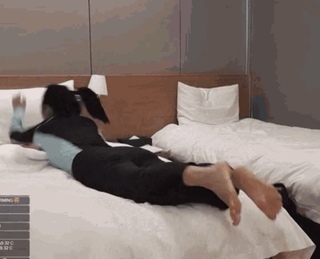 Yoo 'Jinnytty' Yoonjin feet photo thumbnail